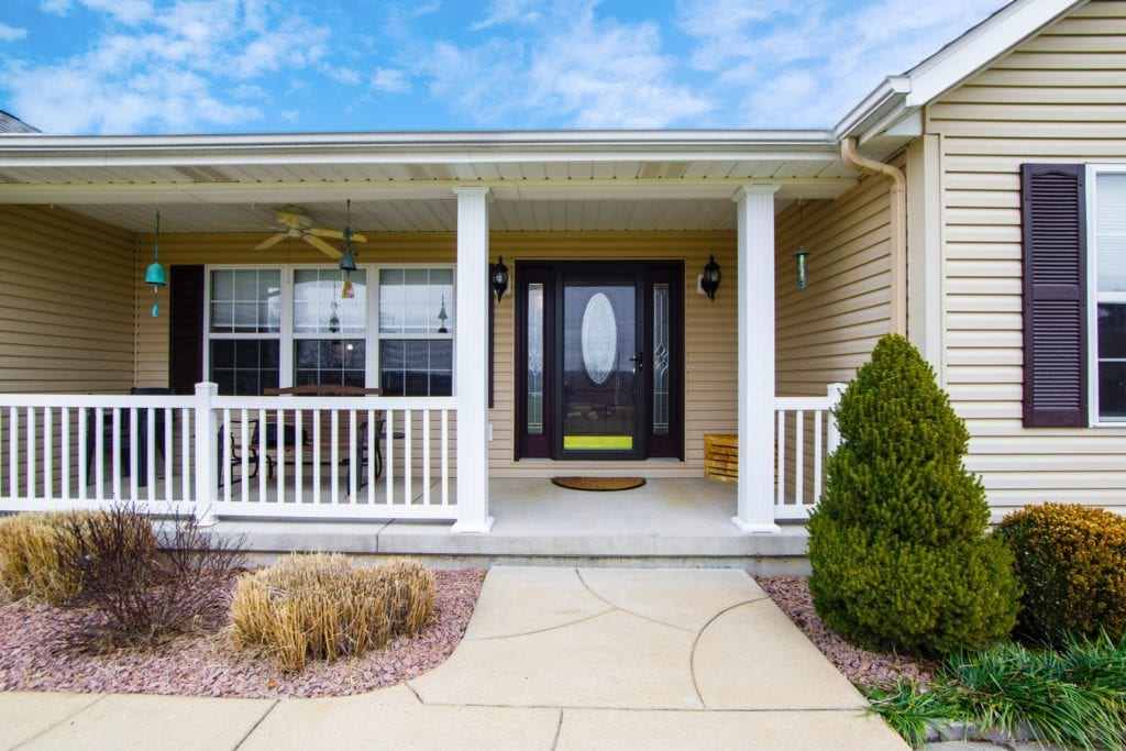 Long Islanders are selling homes to DealHouse DealHouse