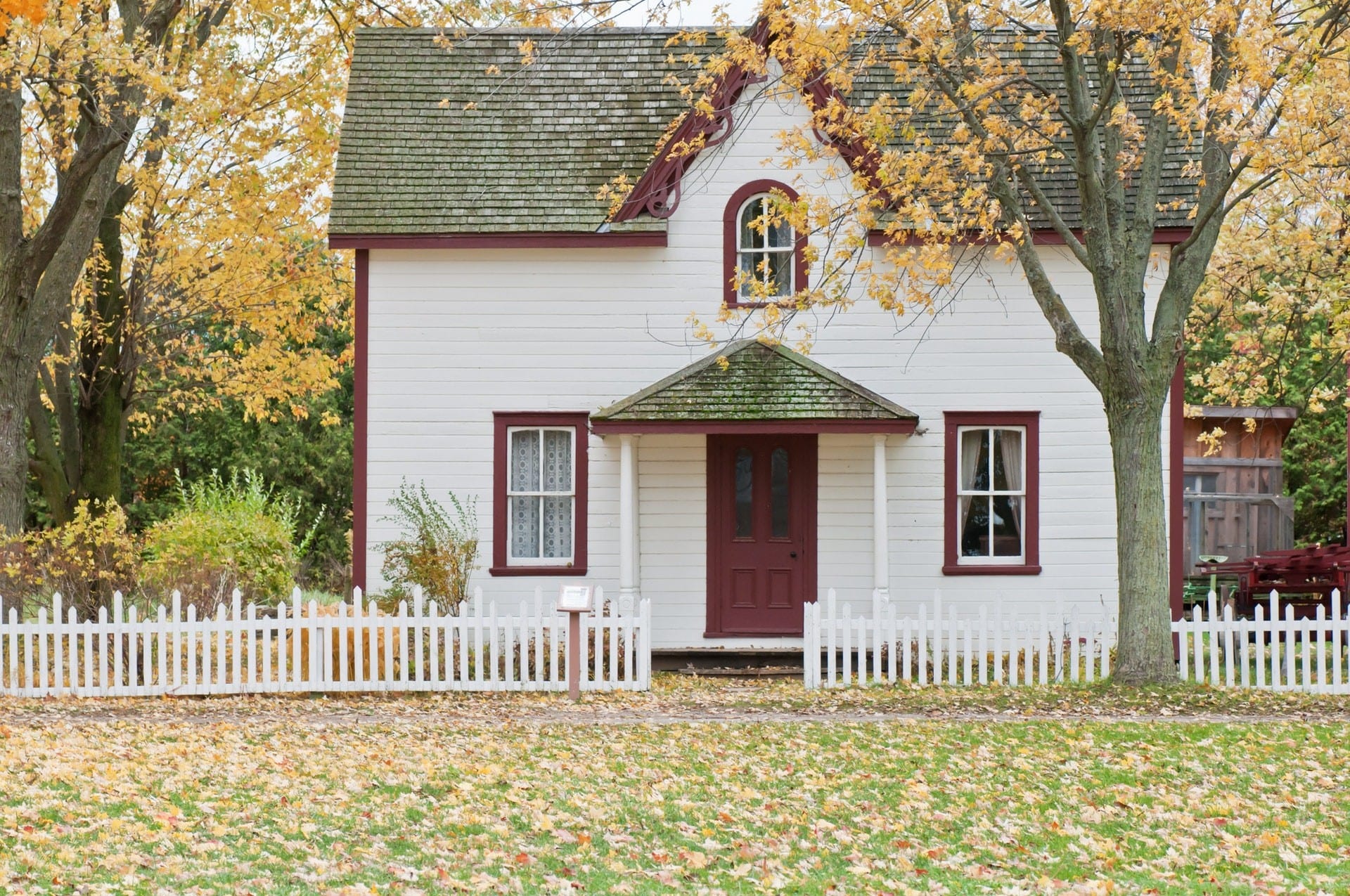 Sell Your House Fast Without Giving Up Value