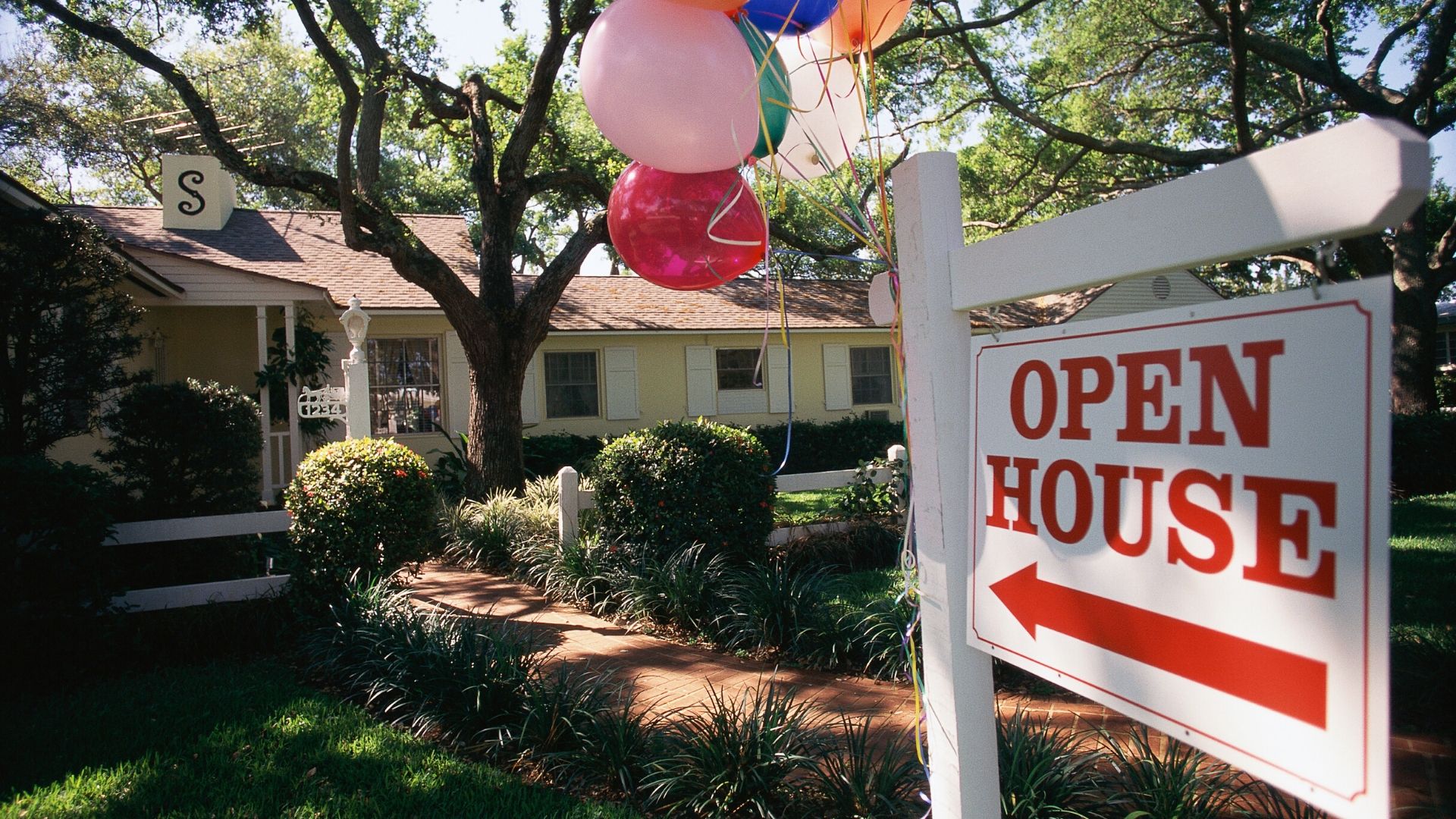 Selling Your Home On Long Island? Here Are A Few Important Open House Tips