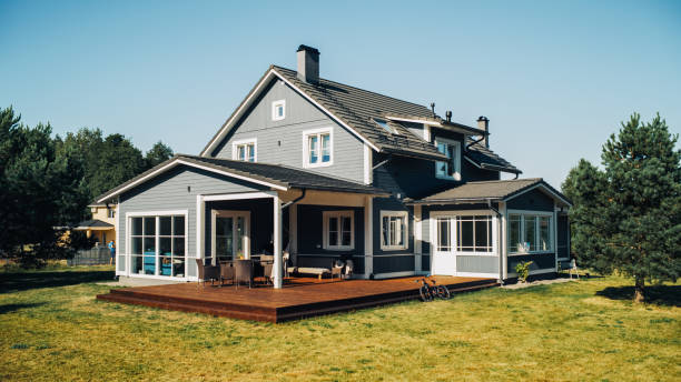 How to determine the right listing price for your home